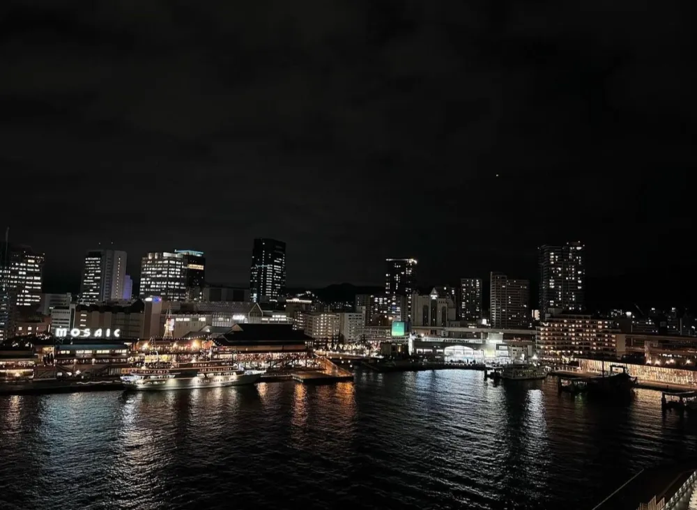 美丽的户外婚礼空间，浪漫的氛围和帅气的背景