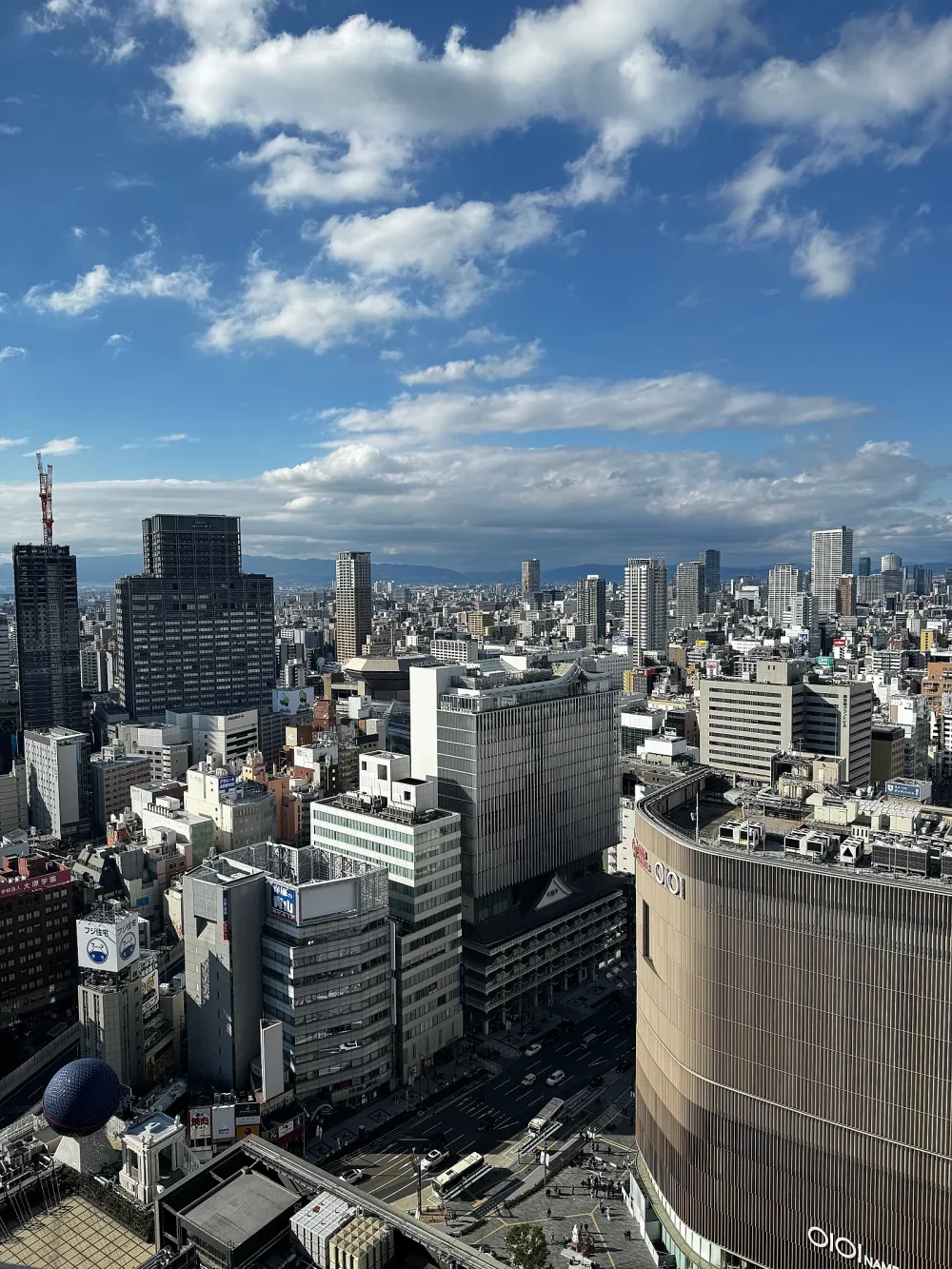 Rooftop全邊, 藍天下的異國風情休息