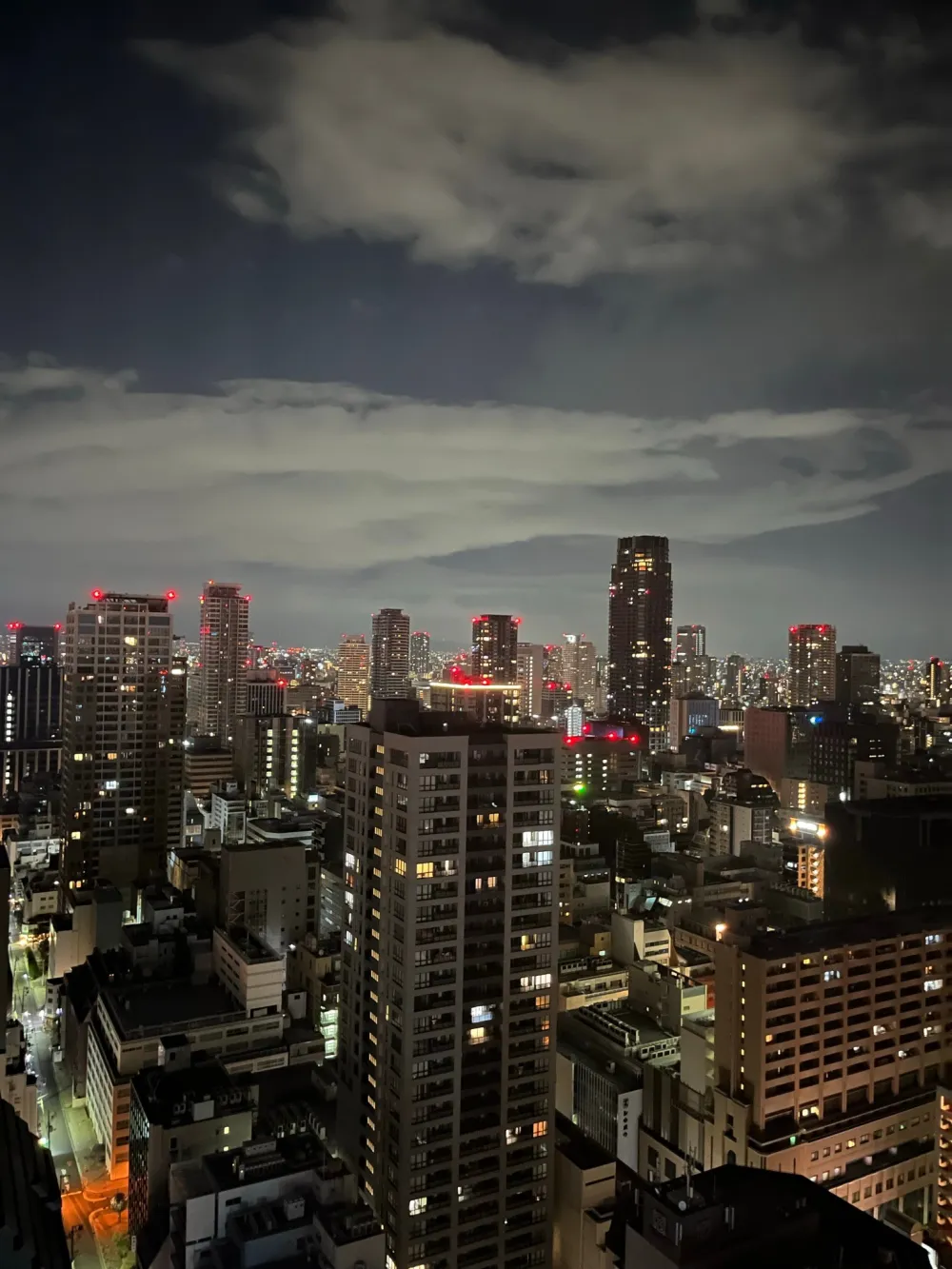 美麗的戶外婚禮空間，浪漫的氛圍和帥氣的背景