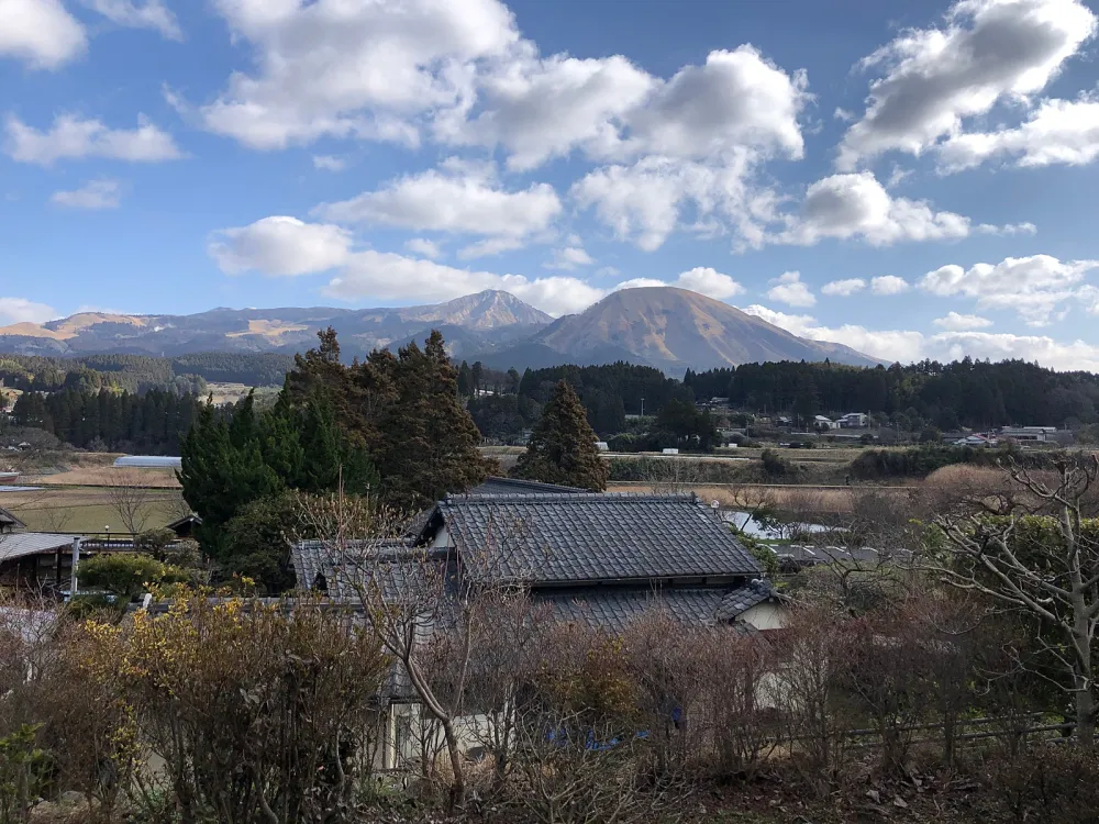 提供全景城市展望的Rooftop咖啡廳