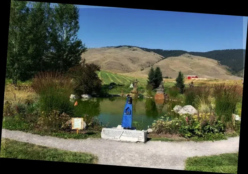 Garden of One Thousand Buddhas